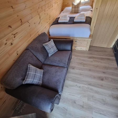 Caledonian Pod. In Caol, Fort William Exteriör bild
