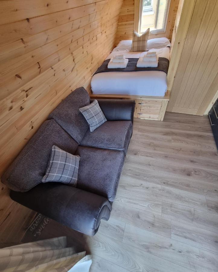 Caledonian Pod. In Caol, Fort William Exteriör bild